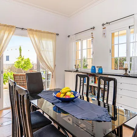 Awesome In Cala Bona With Kitchen Holiday home